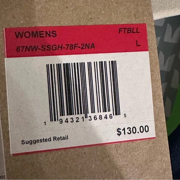 Nike Women's Navy and Green Jersey - Picture 4 of 4